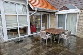 05ec384a e080 431b a7c7 8584b3f69ec3