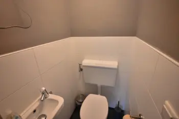 Spr35 toilet