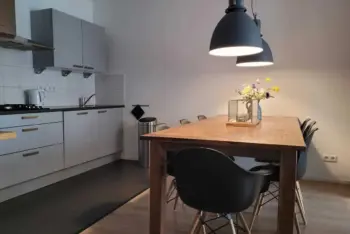 04 Eettafel