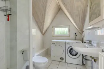 Zilvermeeuw46 badkamer2